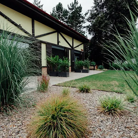 Fajnove 아파트 비헨