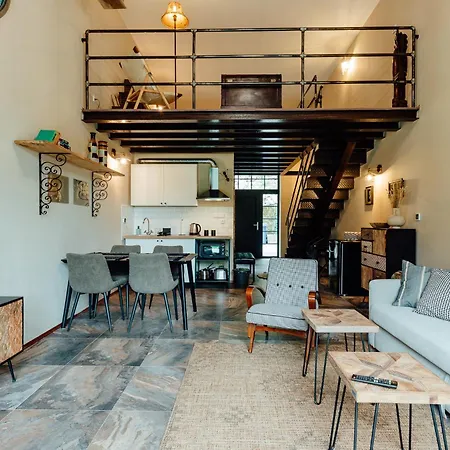 Fajnove 아파트 비헨